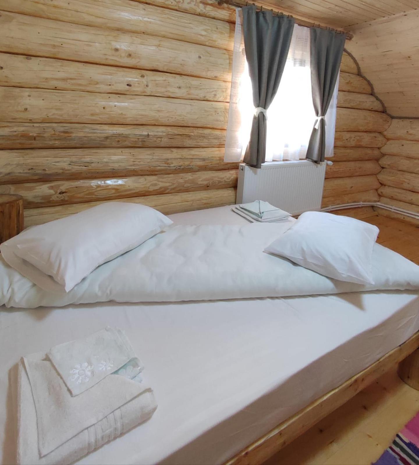Cabana Colt De Munte Гырда-де-Сус Экстерьер фото